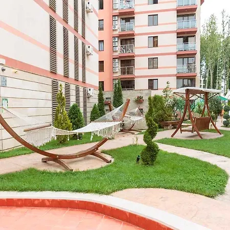 Swimming Pool View Апартамент Слънчев бряг