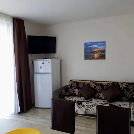 Апартамент Swimming Pool View Слънчев бряг