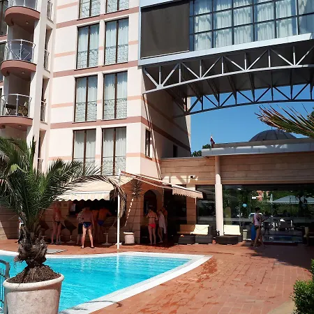 Апартамент Swimming Pool View
